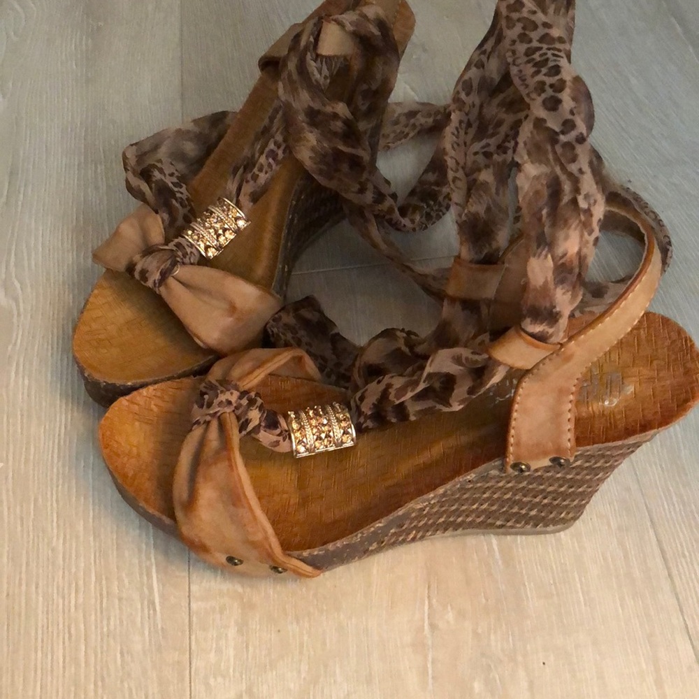 Wedges - Picture 2 of 3